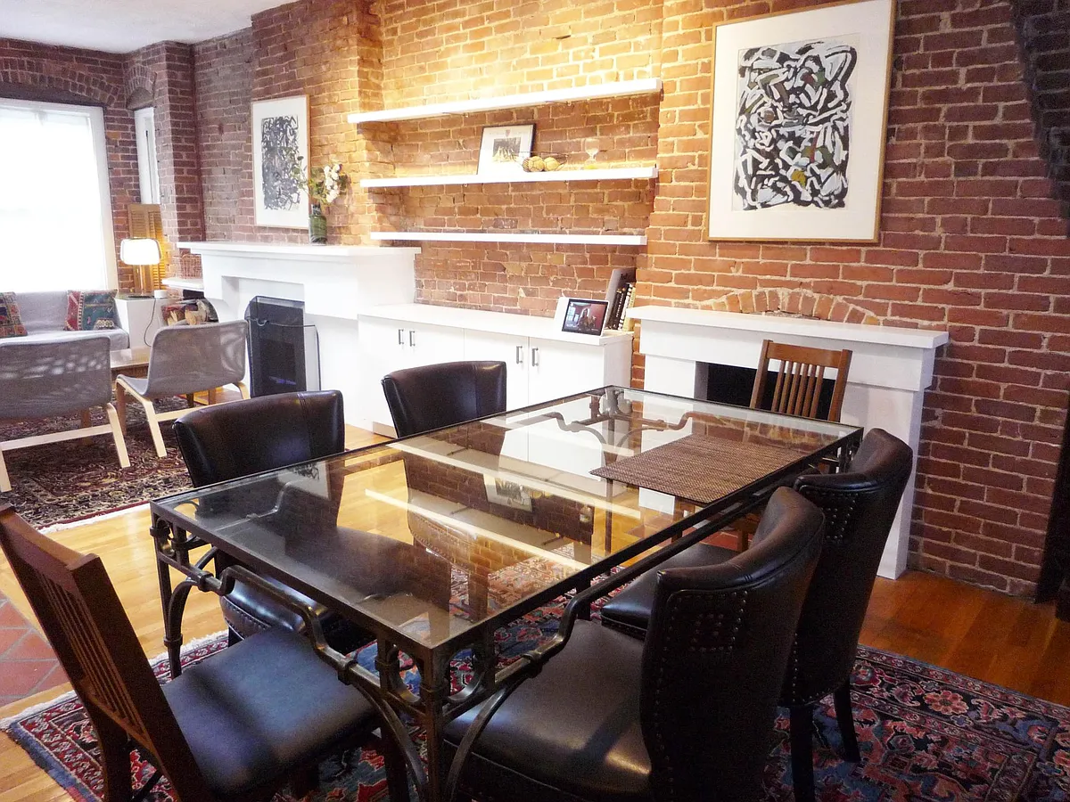 Building Photo - 56 Kirkland St #5