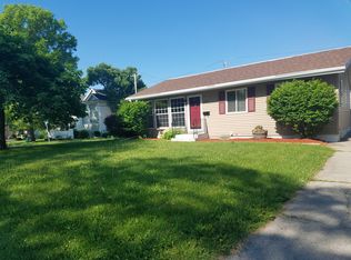 4201 Sherman St NE, Cedar Rapids, IA 52402