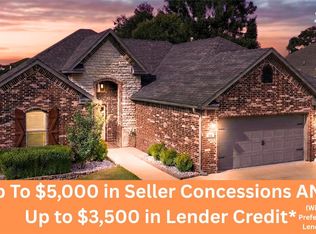 201 Pebble Beach Dr, Cave Springs, AR 72718