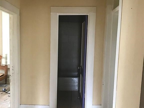 5th image of 502 N 8th St