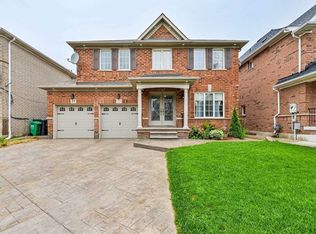 29 Foxmere Rd, Brampton, ON L7A 1S4