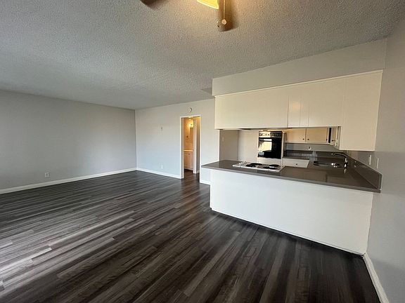 3rd image of 35 E Plymouth St #2