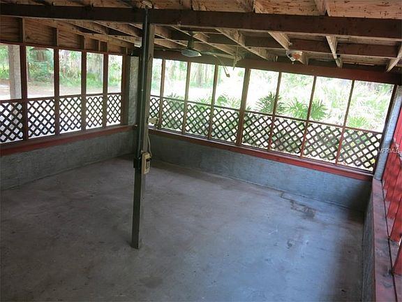 3rd image of 409 Nursery St