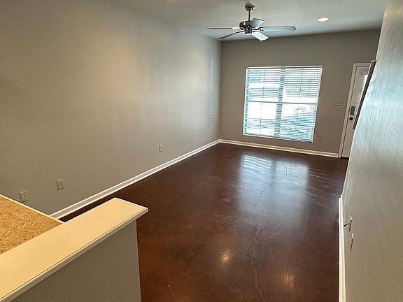 5th image of 1402 Jefferson St Unit 103