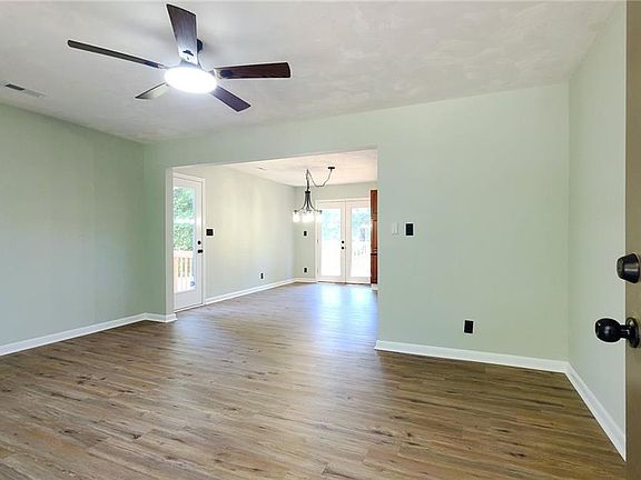 5th image of 4665 Hildebrand Dr
