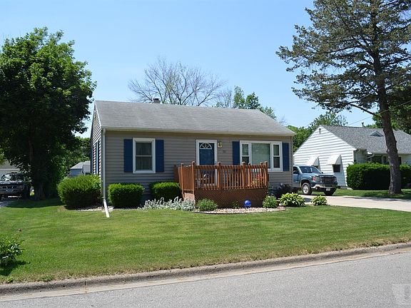 3rd image of 717 Pocahontas Ln