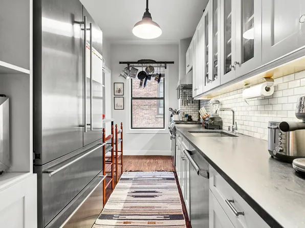 875 West 181st Street 6B image 3 of 18