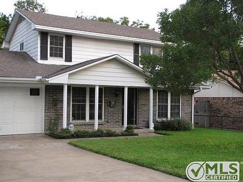 1st image of 249 Merribrook Trl