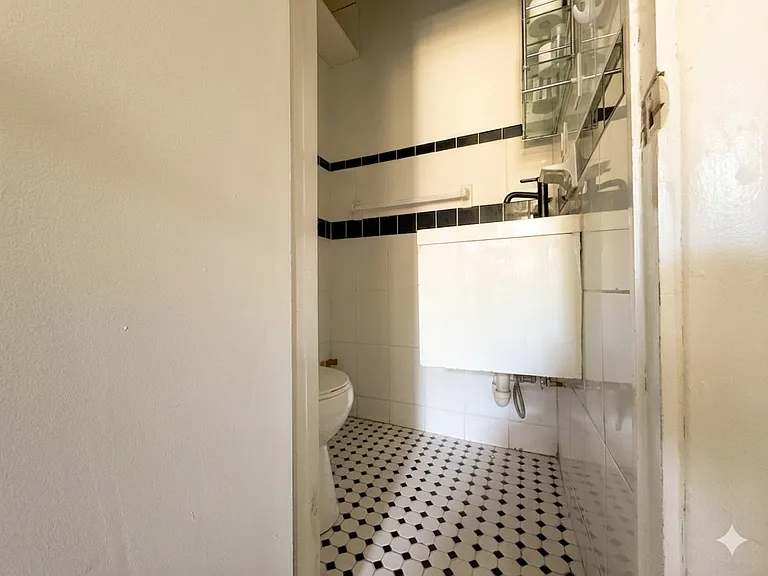 500 Flatbush Ave #3 — Photo 15