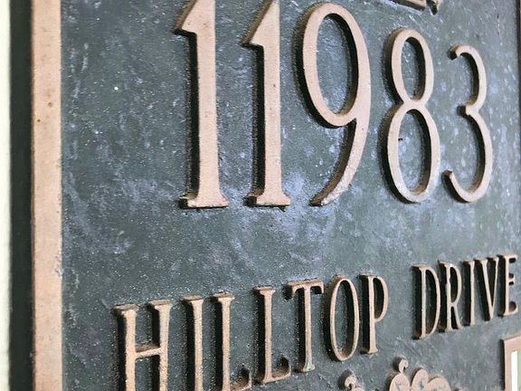 5th image of 11983 Hilltop Dr