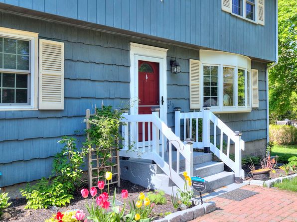 130 Todd Dr, Milford, CT 06461