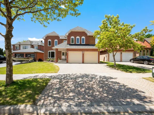 18 Lismer Ct, Markham, ON L3R 0G2