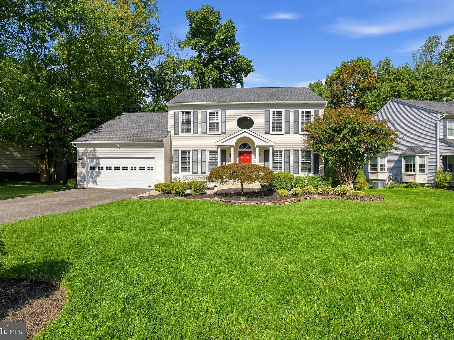 4 bed, 3.5 bath, 3582 sqft, $3,950 — Photo 1