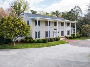 365 Grand Ave, Cornelia, GA 30531