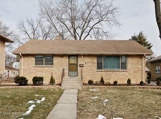 843 W Downer Pl, Aurora, IL 60506