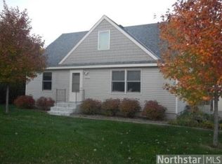 6831 E River Rd, Minneapolis, MN 55432