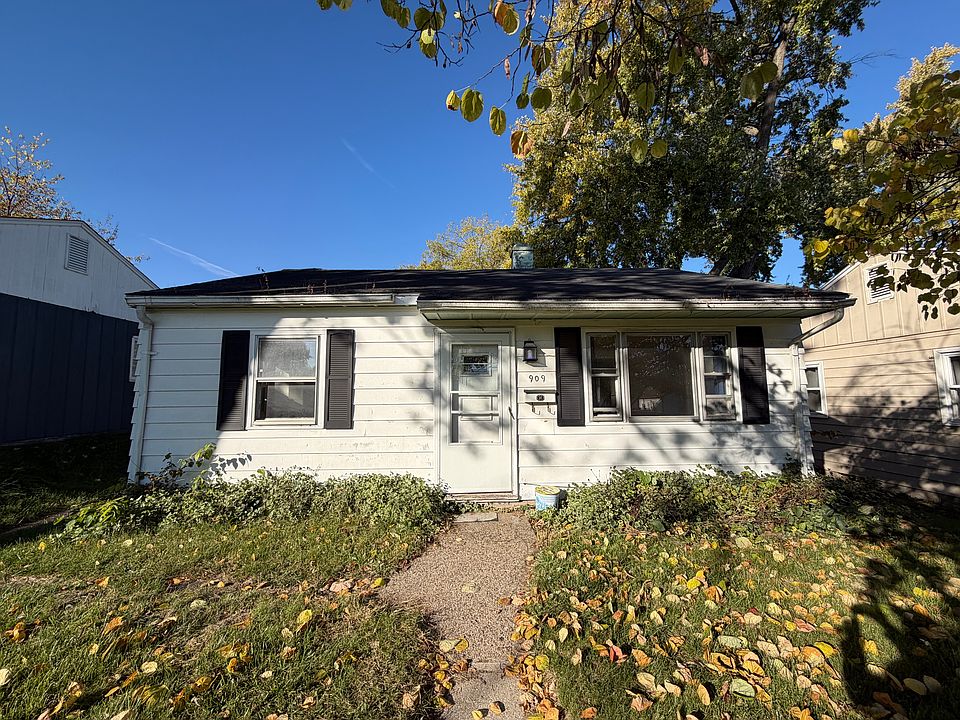 1st image of 909 Geyer Ave