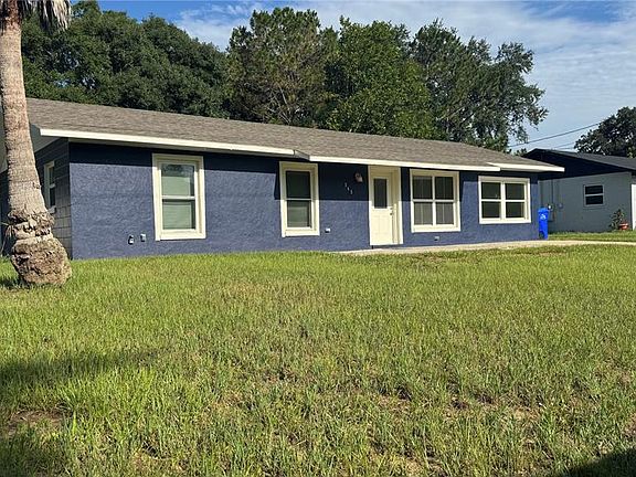3rd image of 545 Oak Dr