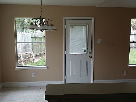 4th image of 8819 Gaslight Village Dr