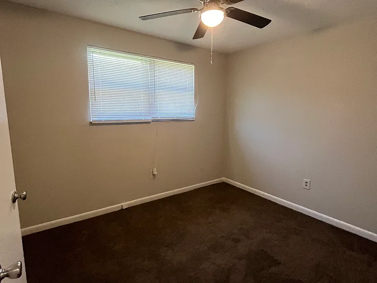 214 Palomino Ln — Photo 28