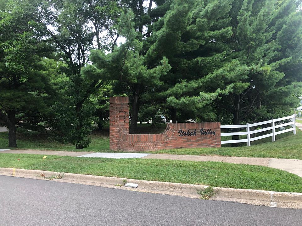 1st image of 1800 Riverwood Dr APT 326