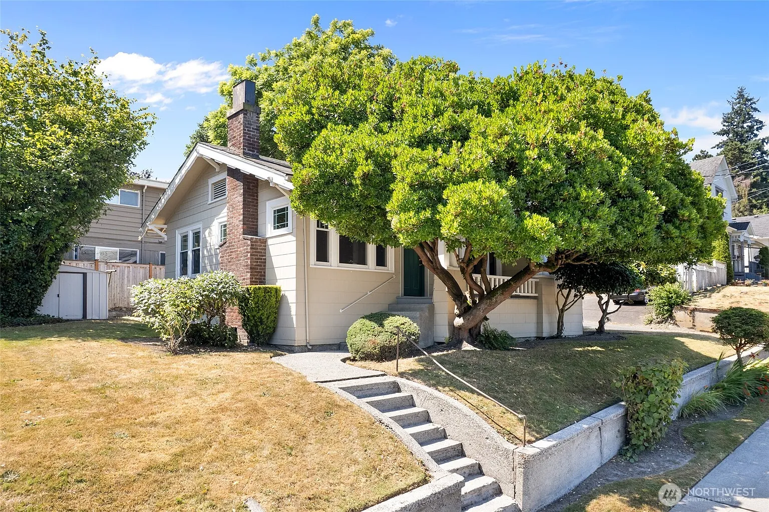 307 W Dravus Street photo 1