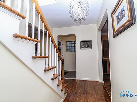 4th image of 3543 Edgevale Rd
