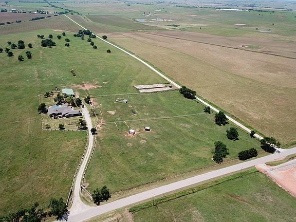2nd image of 413 County Road 1250
