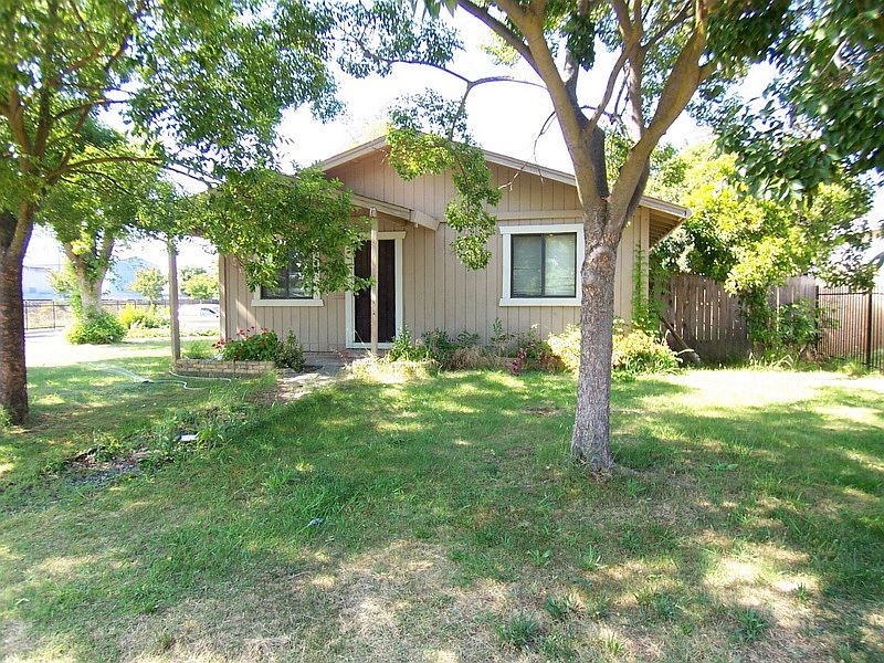 1st image of 2501 Phyllis Ave