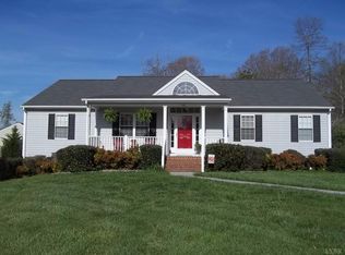 550 Woodland Dr, Madison Heights, VA 24572