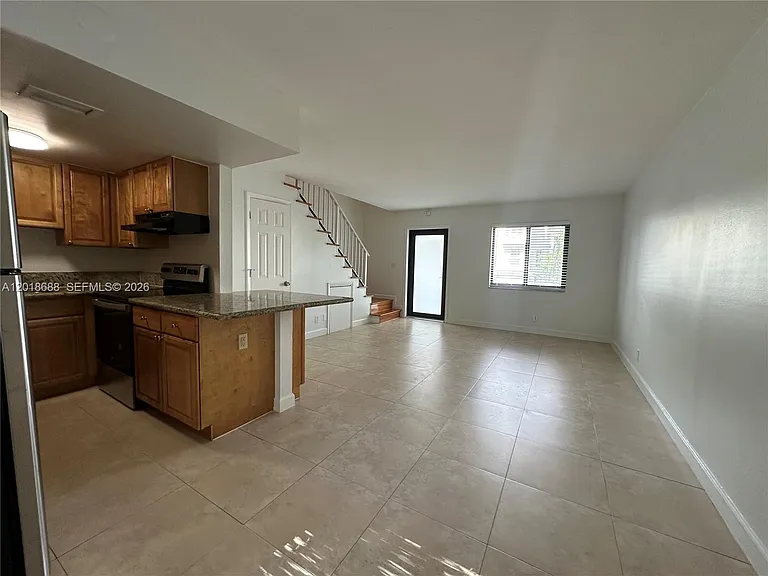 2705 NE 9th Ave #203 — Photo 2