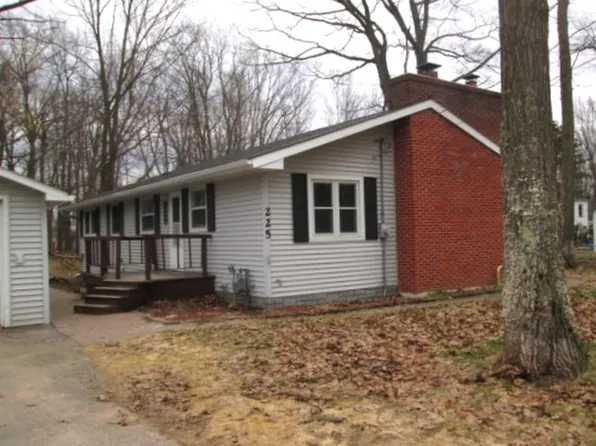 225 CASE AVENUE, Junction City, WI 54443