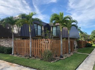 5698 SE Windsong Ln, Stuart, FL 34997