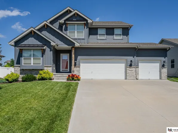 4211 S 213th Ave, Elkhorn, NE 68022