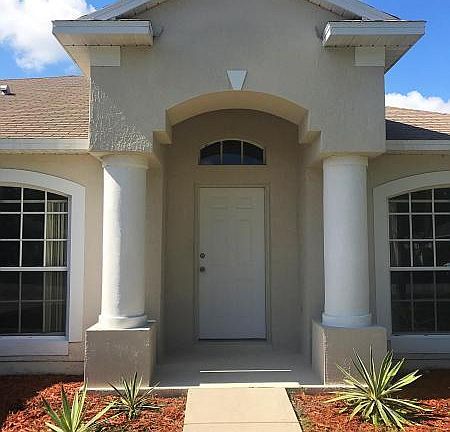 3rd image of 829 Saint Michel Dr