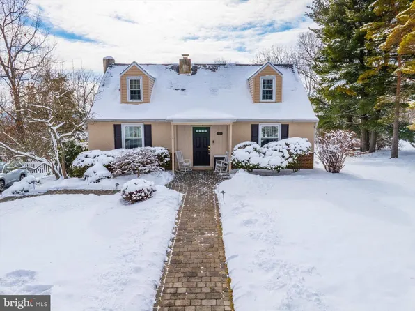 3104 W Mount Kirk Ave, Norristown, PA 19403