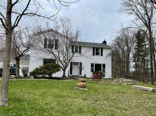 333 Parkway Dr, Berea, OH 44017