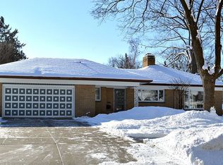 1 Pierce Ct, Appleton, WI 54914