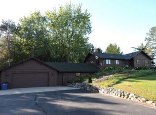 808 E Grandview Rd, Hortonville, WI 54944