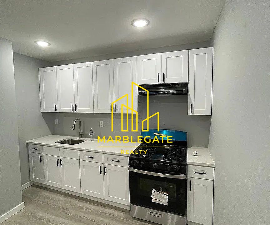 1st image of 252 Lehigh Ave #224