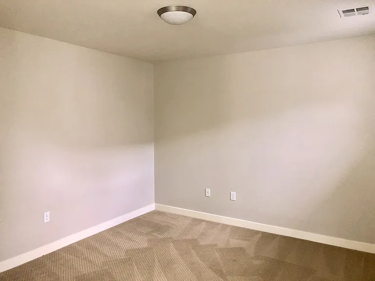 23120 NE 8th Pl — Photo 11