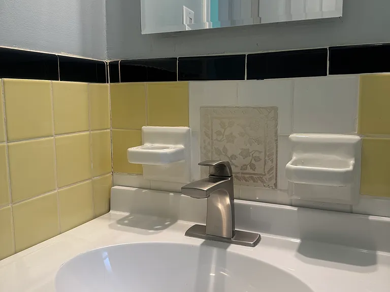 sink detail