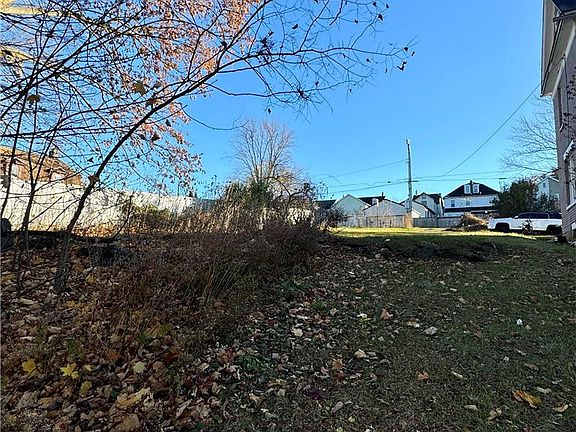 3rd image of W Nesquehoning St