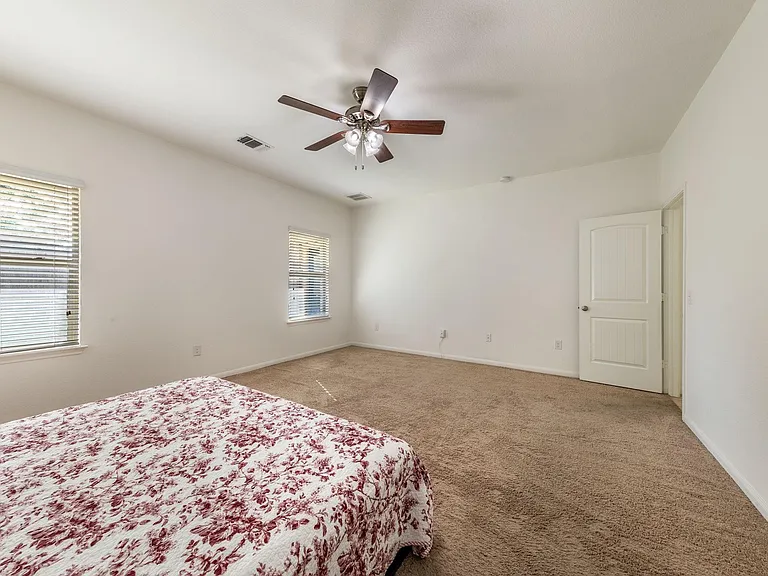 925 Woodduck Trl — Photo 27