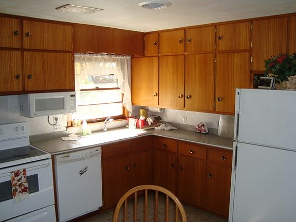 4th image of 801 W Vistula St