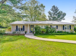 206 Arvle York Cir, Lookout Mountain, GA 30750