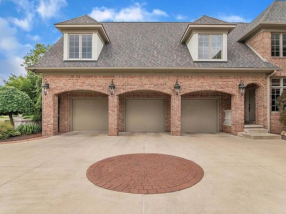 4th image of 517 Nairn Cir