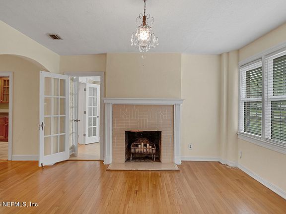 4th image of 1536 HARBOR OAKS Road