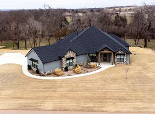 1422 Whispering Meadows Ln, Tuttle, OK 73089