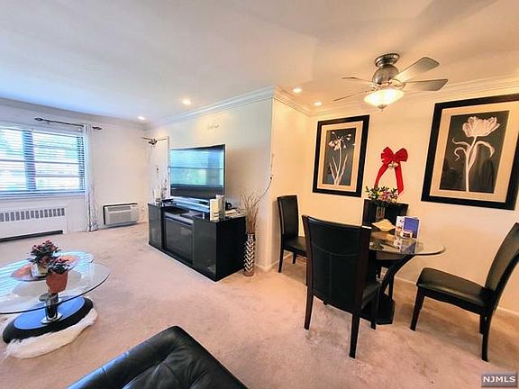 2nd image of 39 Sandra Cir #3A